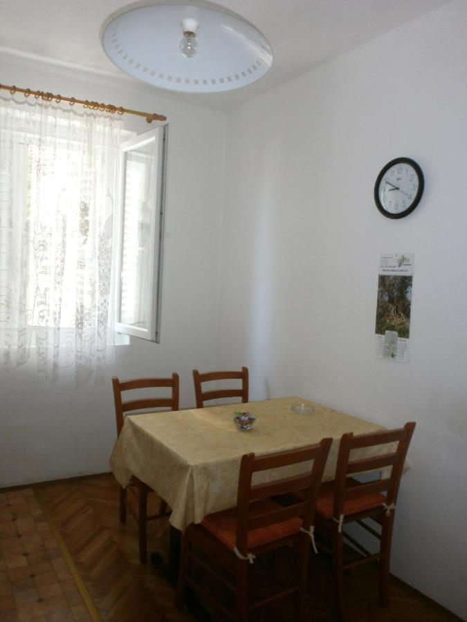 Apartments By The Sea Podgora, Makarska - 12326 Bagian luar foto