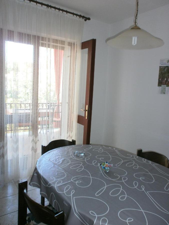 Apartments By The Sea Podgora, Makarska - 12326 Bagian luar foto