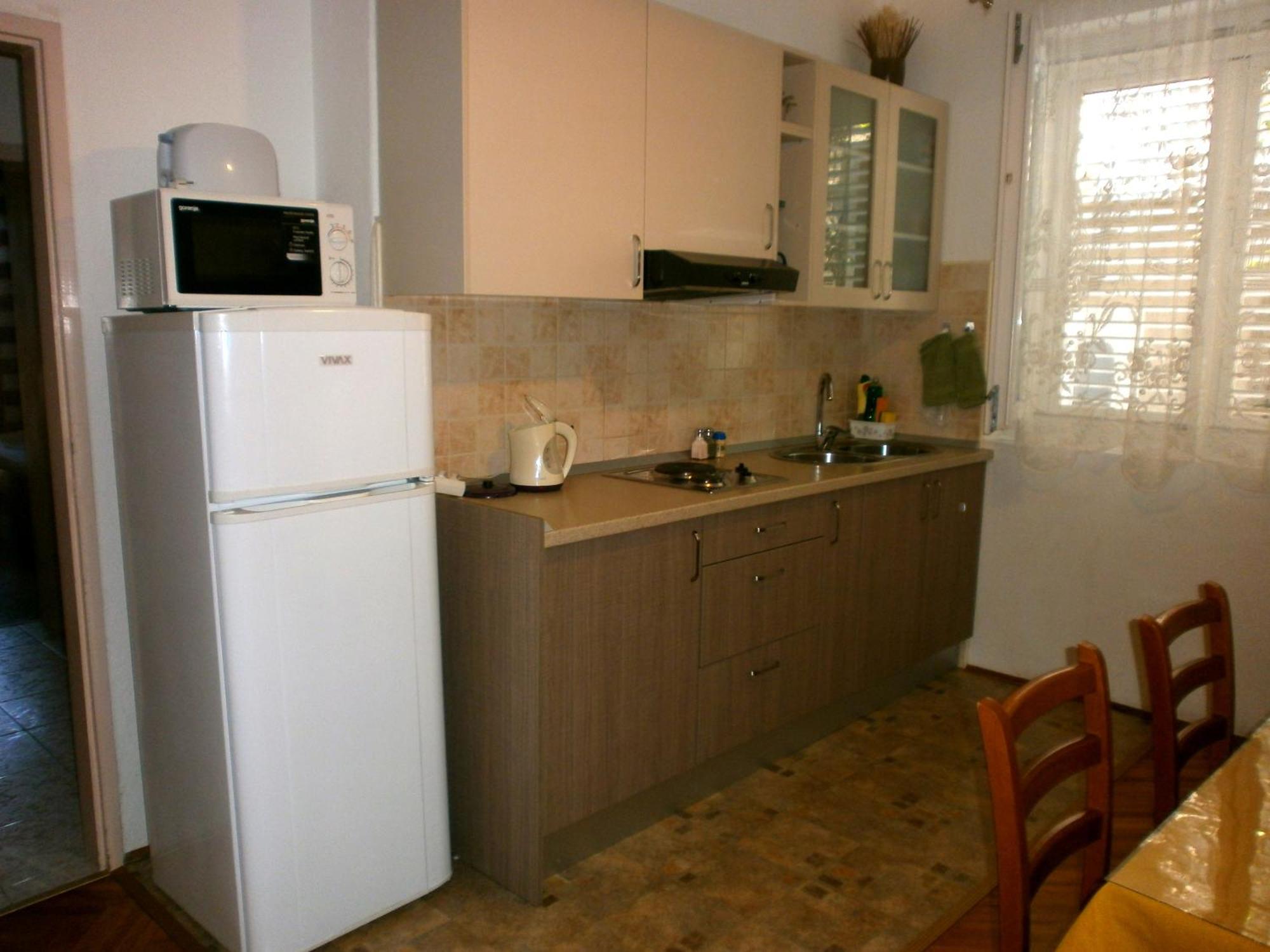 Apartments By The Sea Podgora, Makarska - 12326 Bagian luar foto